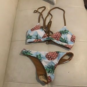 Pineapple Bikini 🍍